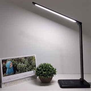 LED bordlampe med trådløs opladning dæmpbar -Sort